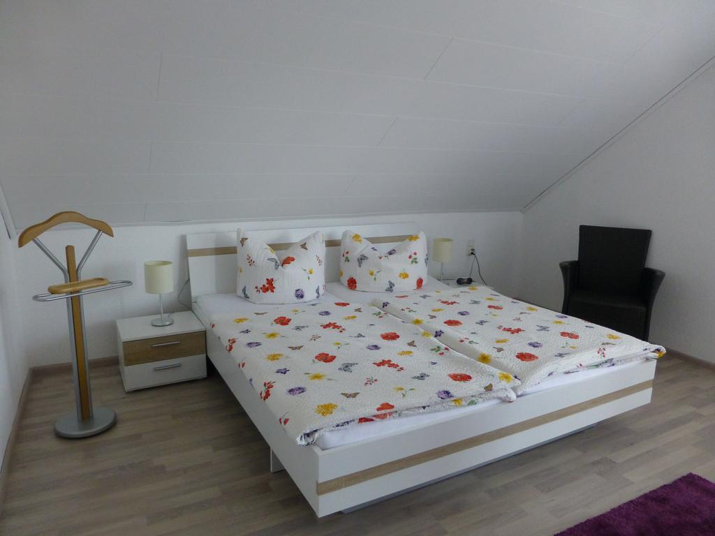Ferienwohnung Irmgard Und Ferienwohnung Gerlinde Waldbrunn  Kamer foto
